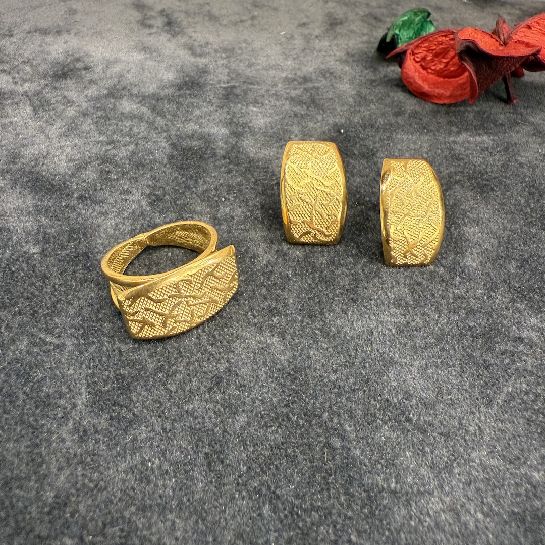 altin-modeli-gumus-kupe-yuzuk