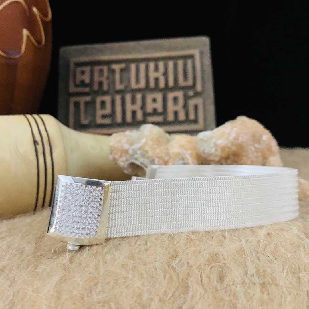 bracelet-models
