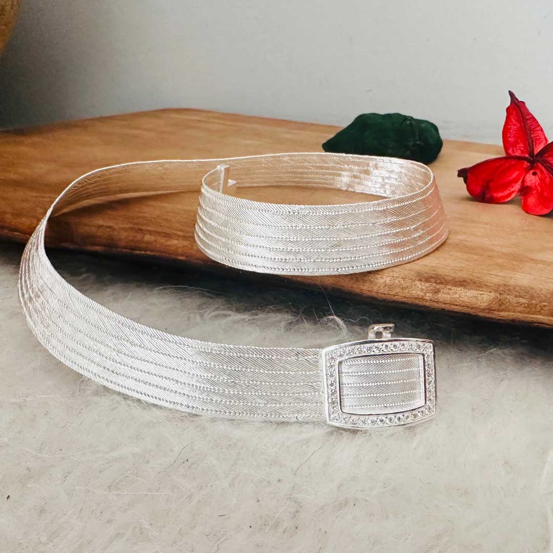 filigree-silver-necklace