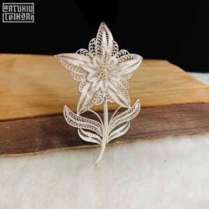 filigree-sheet-clasp