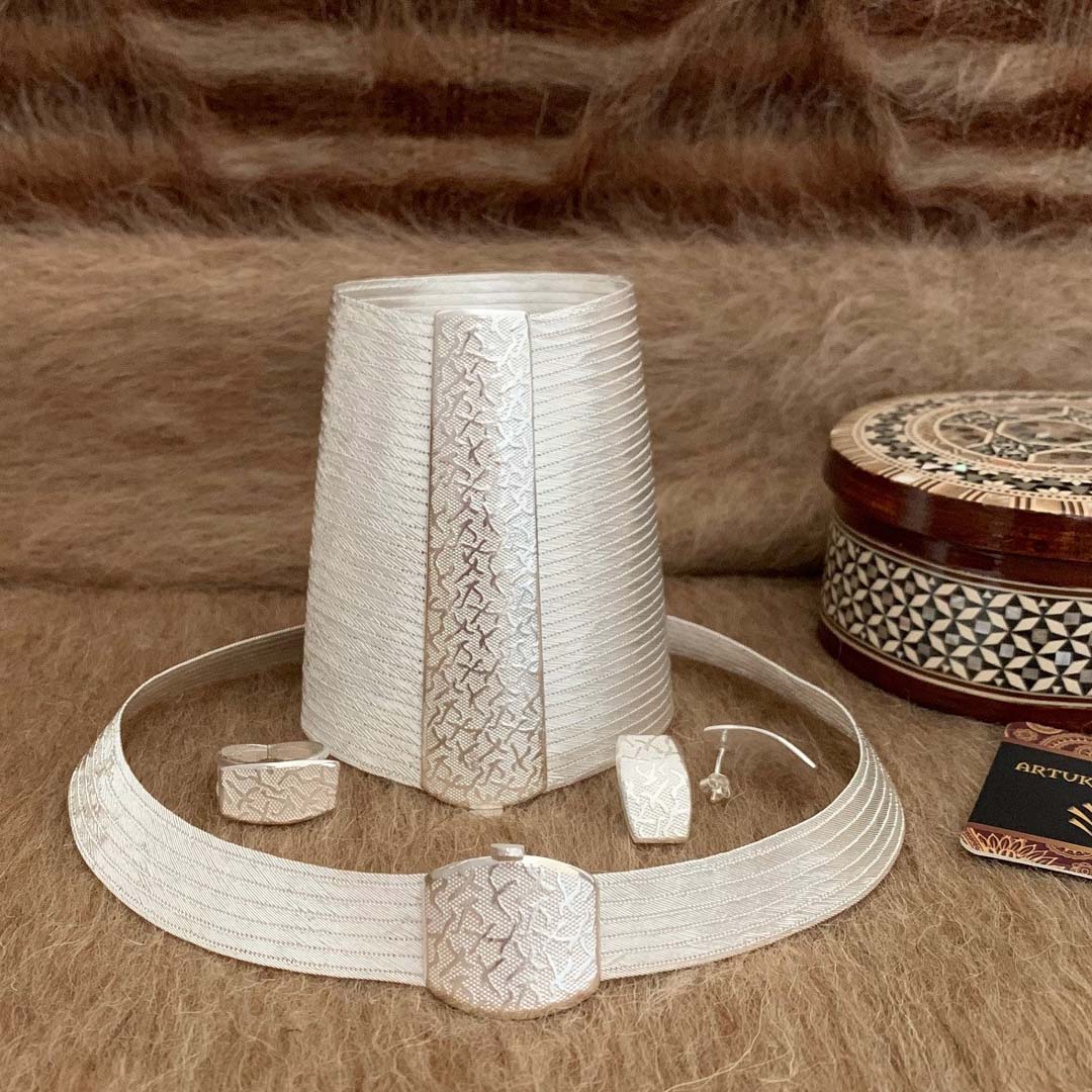 39-sira-bileklik-7-sira-gerdanlik-gumus-trabzon-hasiri