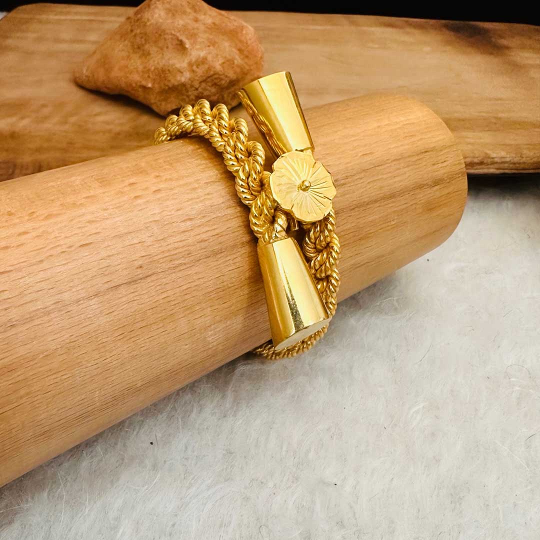 filigree-gold-bracelet