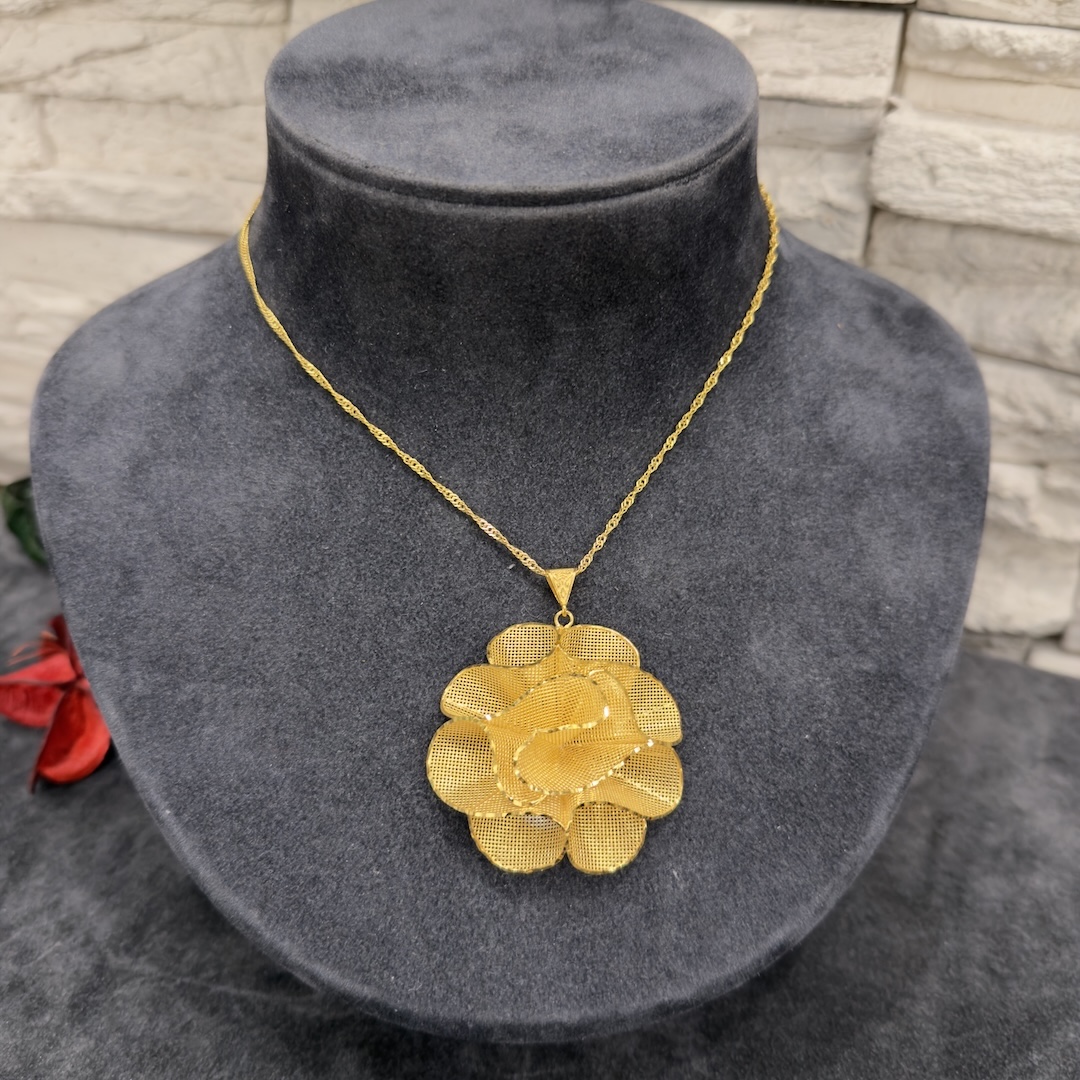 fizyon-gelin-tulu-bayan-kolye-ucu