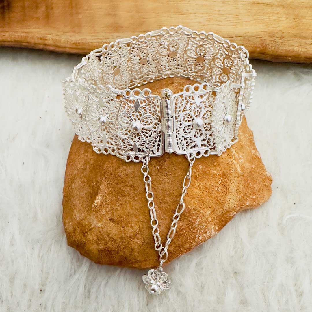 filigree-womens-silver-bracelet