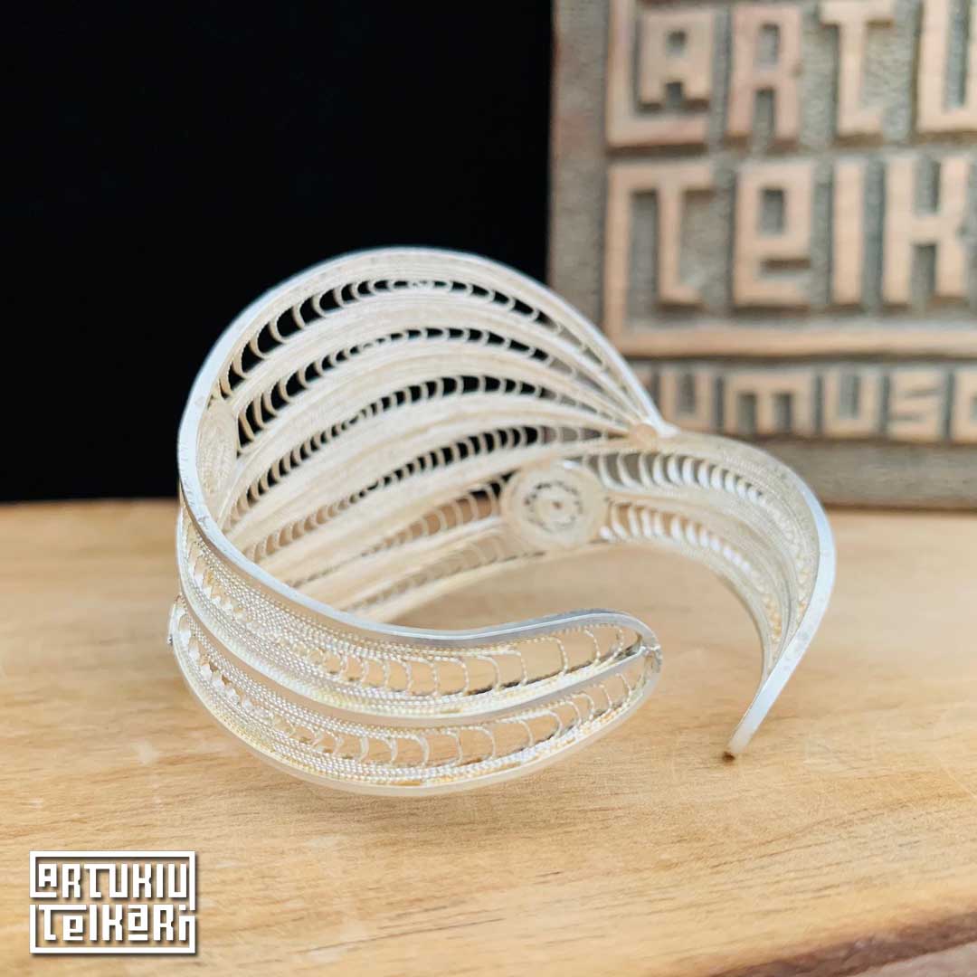 filigree-silver-bracelet