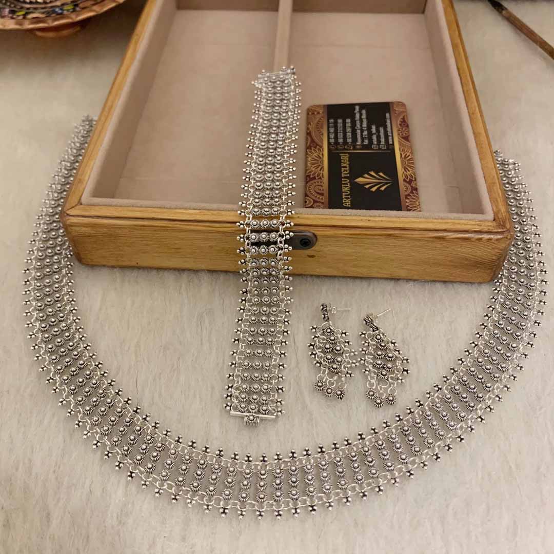 Parure di gioielli da donna con millepiedi in filigrana d'argento - ΛRTUKLU  TELKARI ®