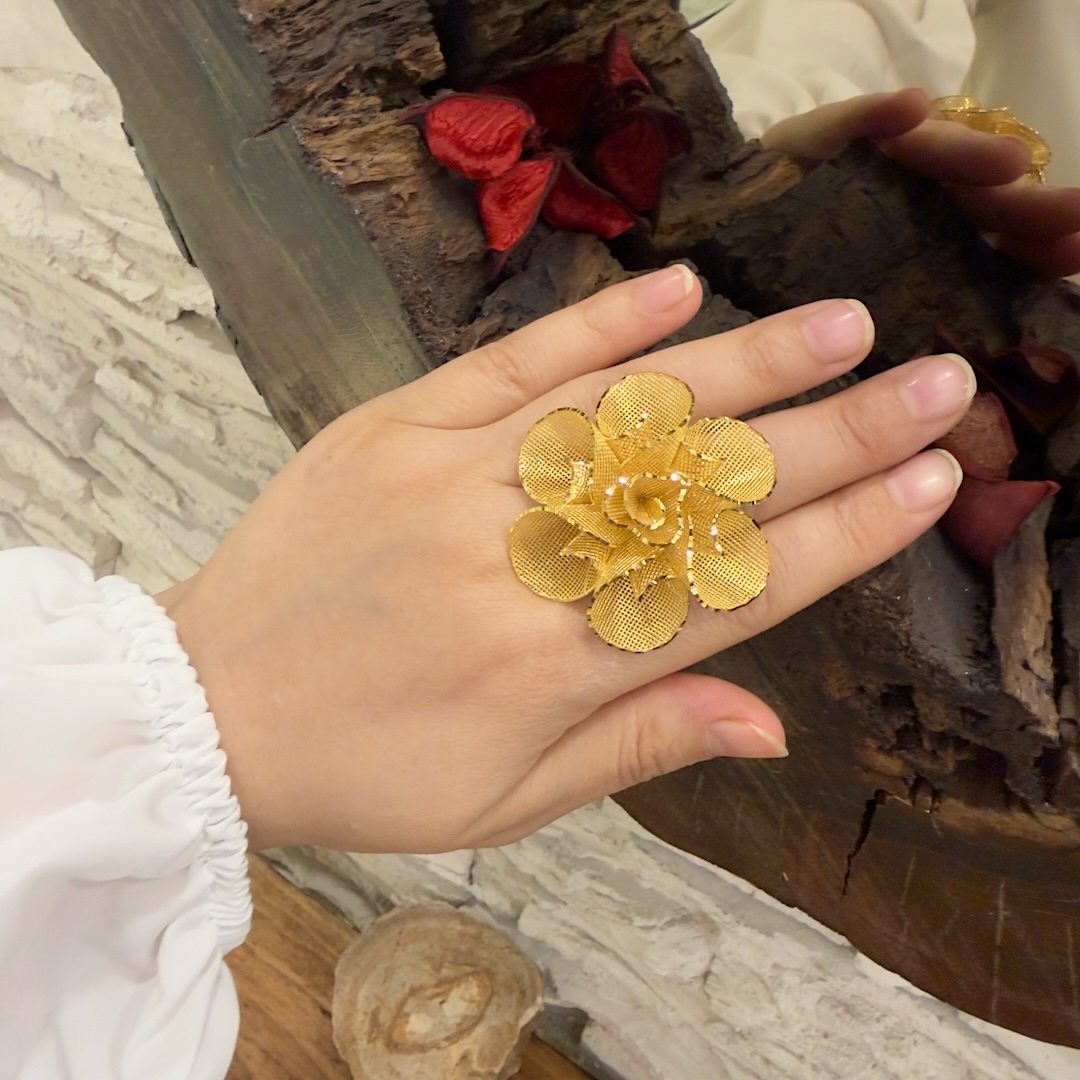 altin-kaplama-gumus-gul-modeli-yuzuk