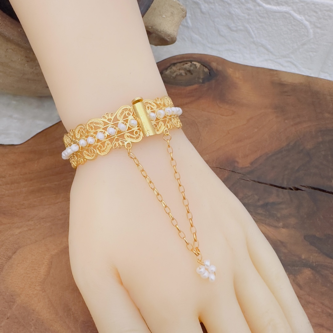pearl-gold-plated-filigree-silver-women’s-bracelet
