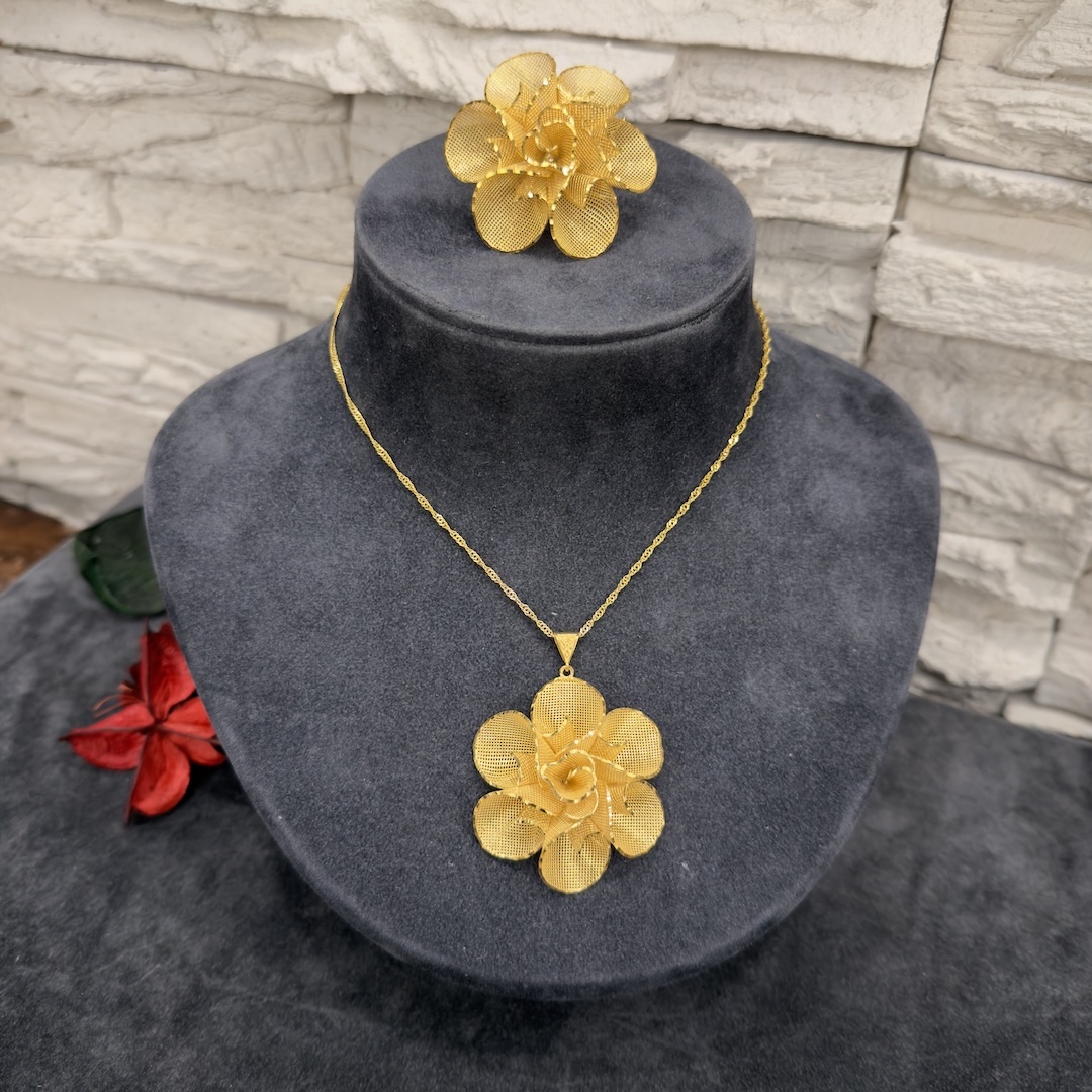 fizyon-gelin-tulu-yuzuk-kolye-modeli