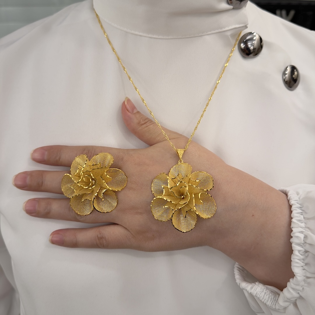 fizyon-kolye-ucu-yuzuk-gelin-tulu