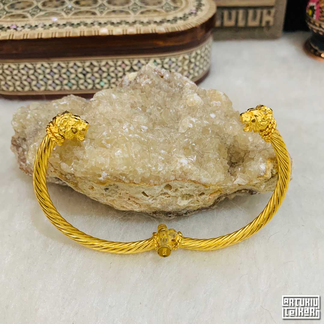 lion-head-gold-plated-unisex-bracelet