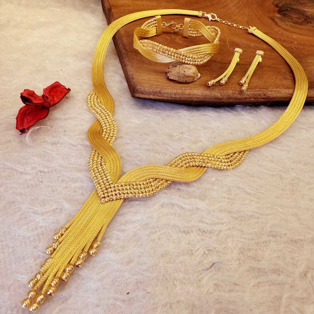 altin-modeli-dorika-bayan-taki-seti