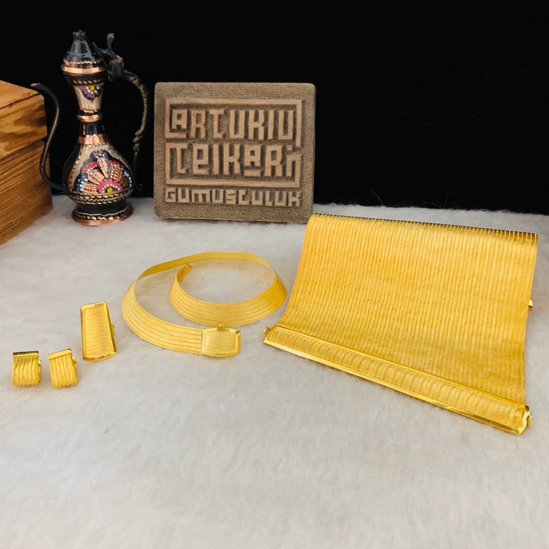 gold-jewelry-women-set