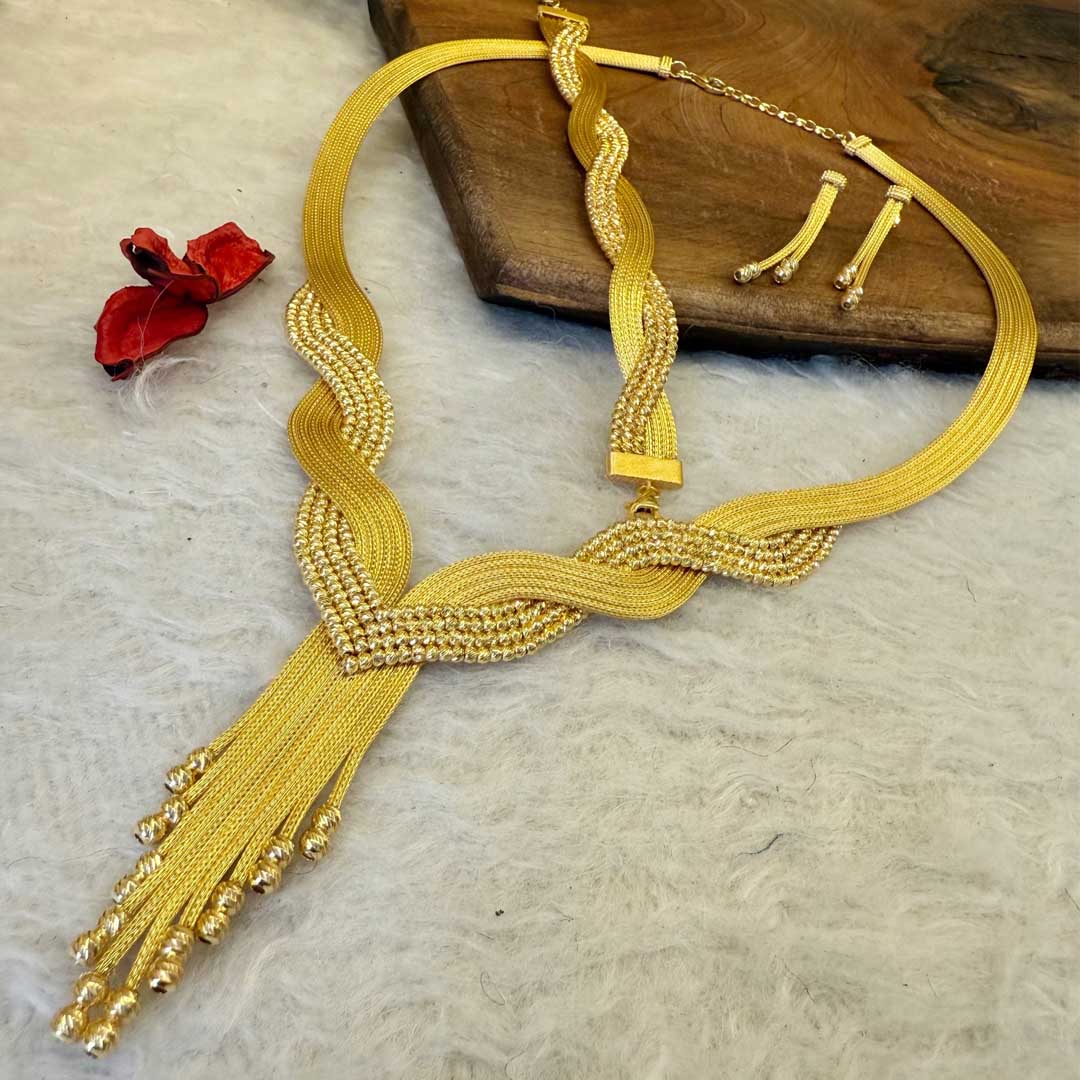gold-model-silver-jewelry-set