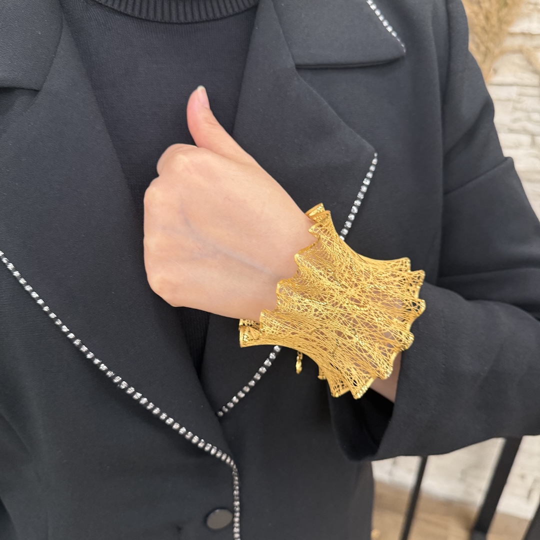 gold-plated-silver-bangle-bracelet