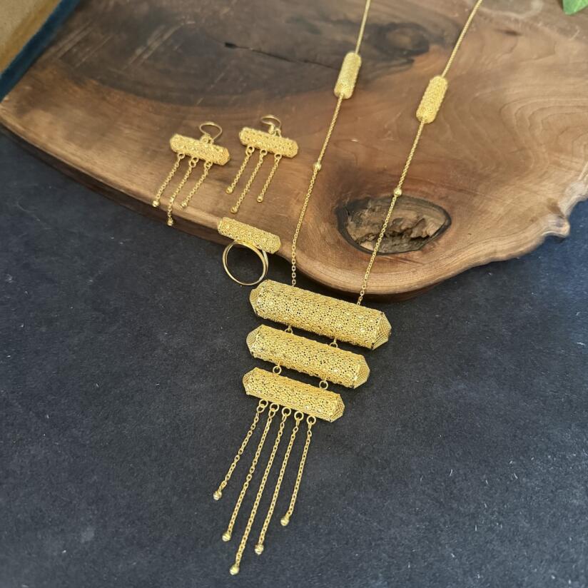 altin-modeli-silindir-taki-seti