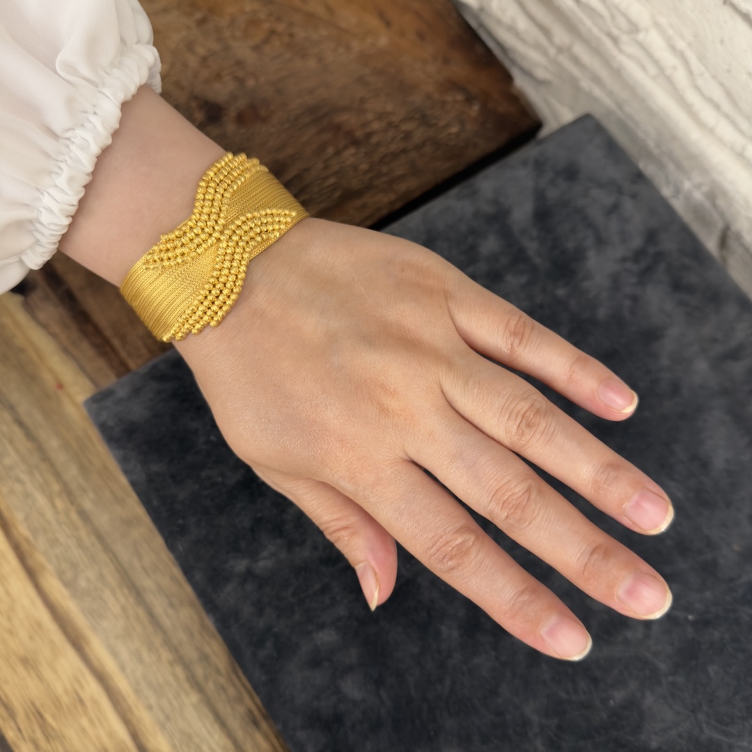 altin-modeli-dorika-bayan-bilekligi