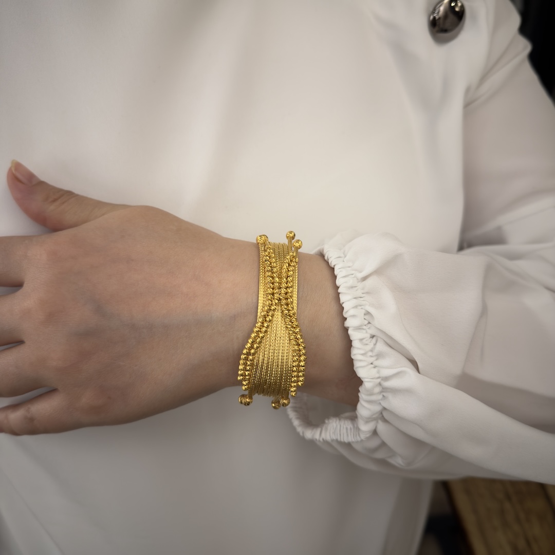 altin-modeli-dorika-orgulu-bileklik