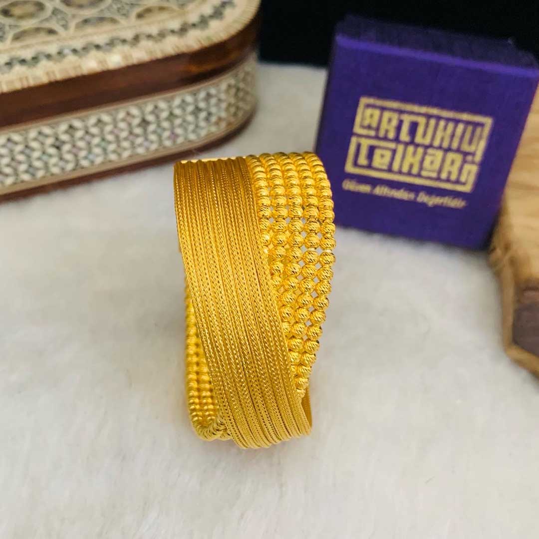 hand-made-womens-bracelet