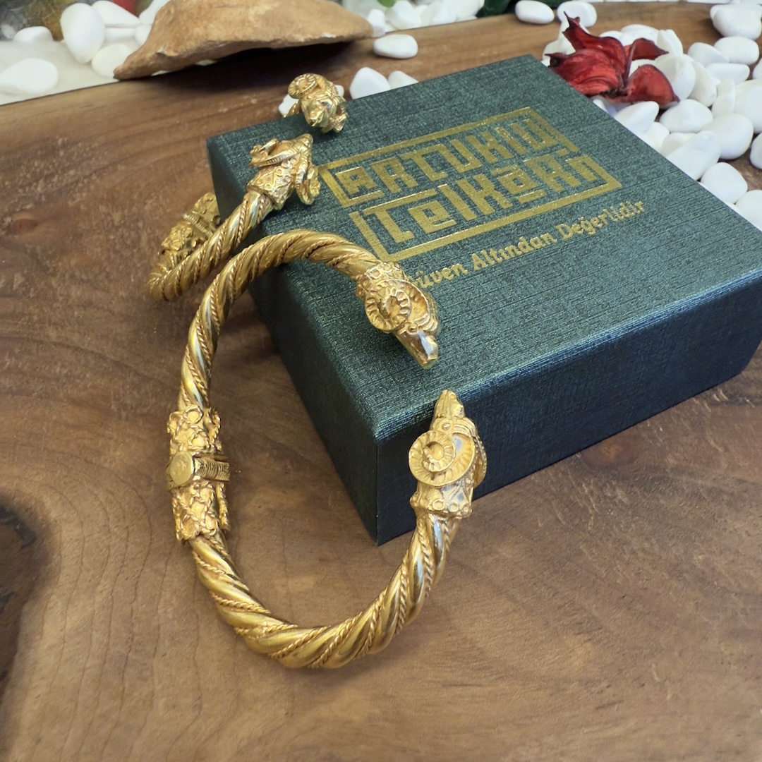 koc-bas-altin-modeli-gumus-bayan-bilezigi