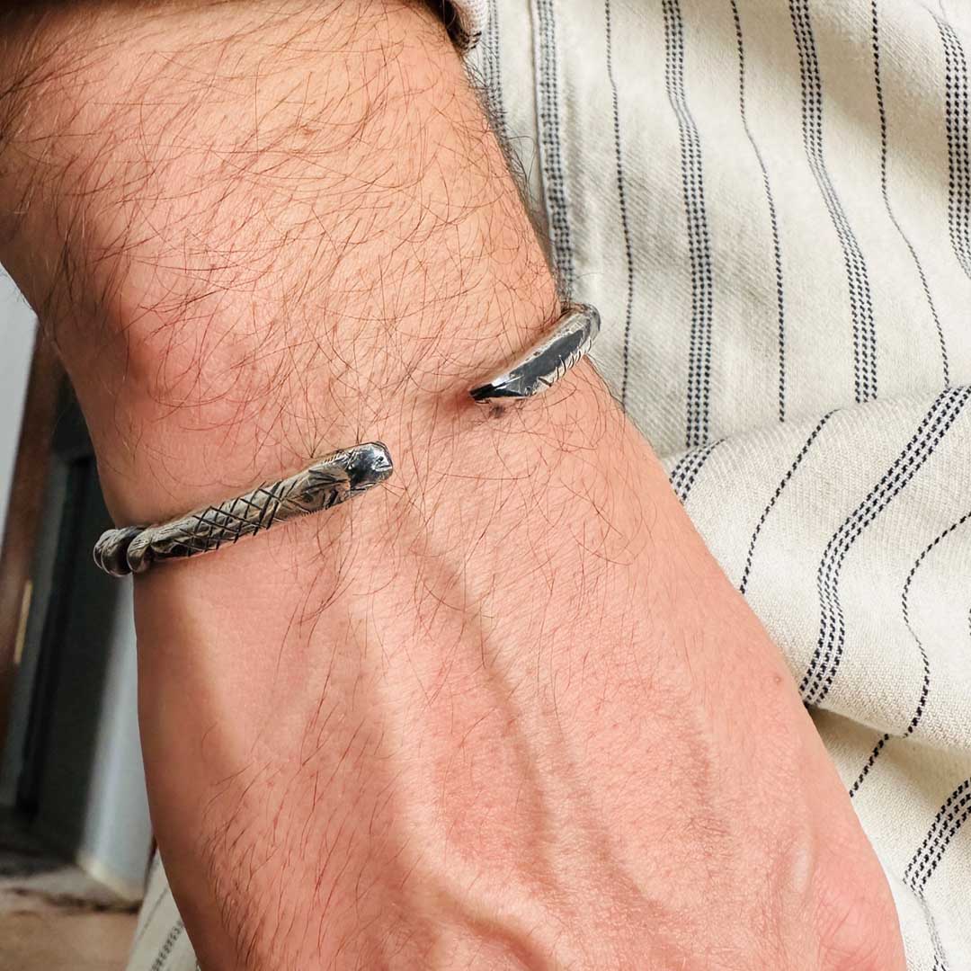 cift-basli-yilanli-gumus-bilezik