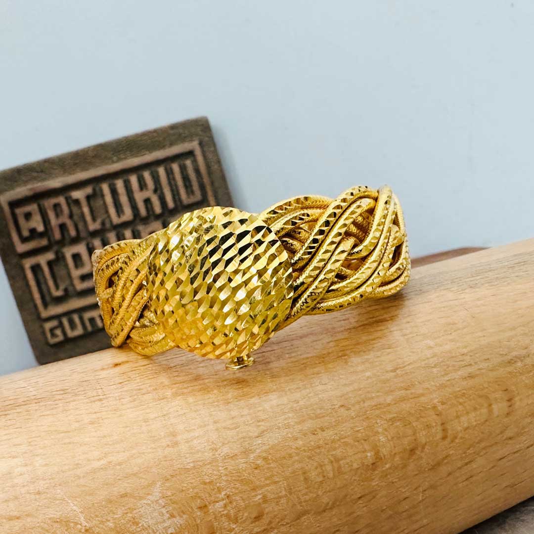 filigree-silver-bangle