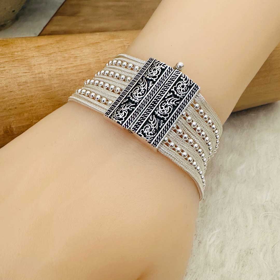 hand-made-silver-women's-bracelet