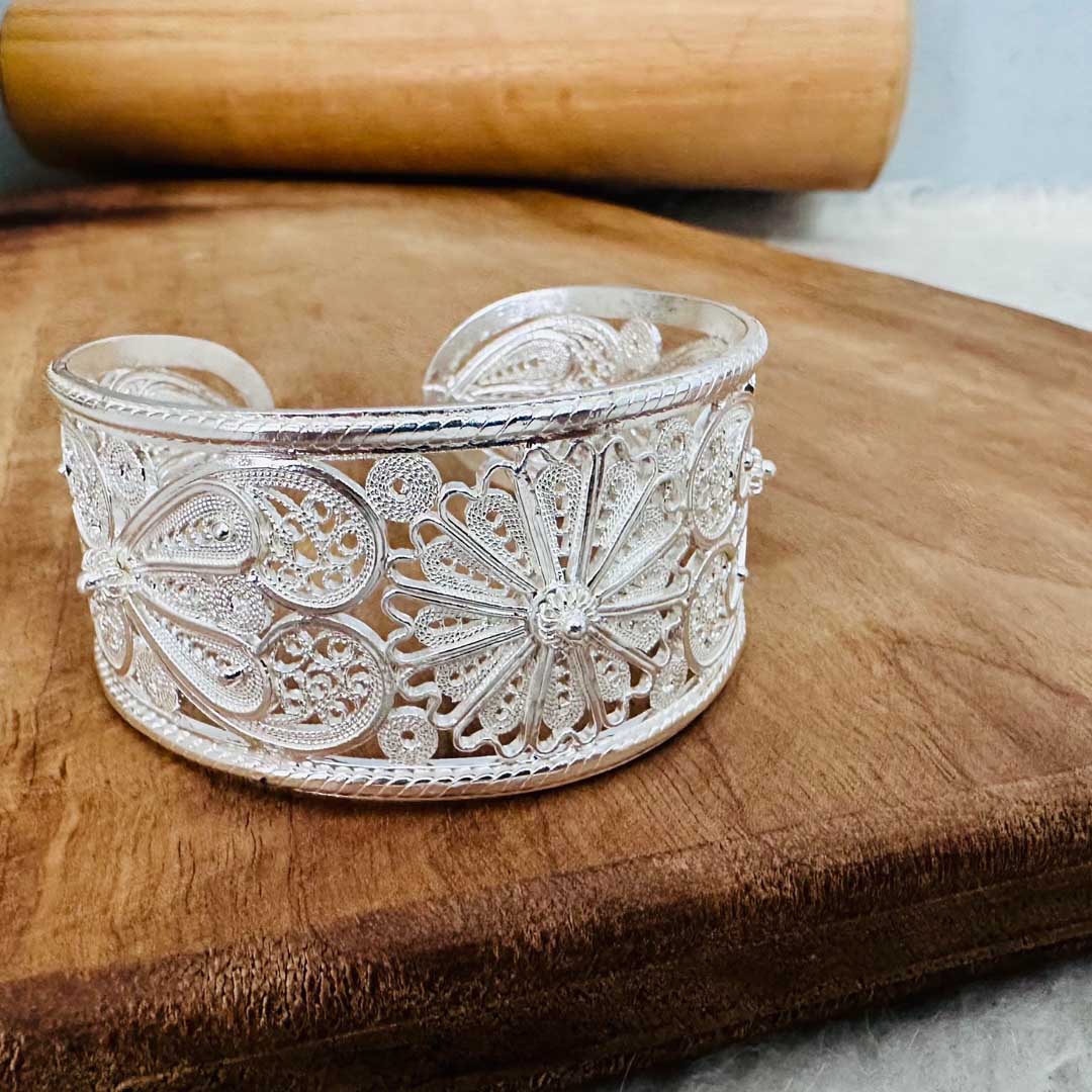 filigree-silver-bangle