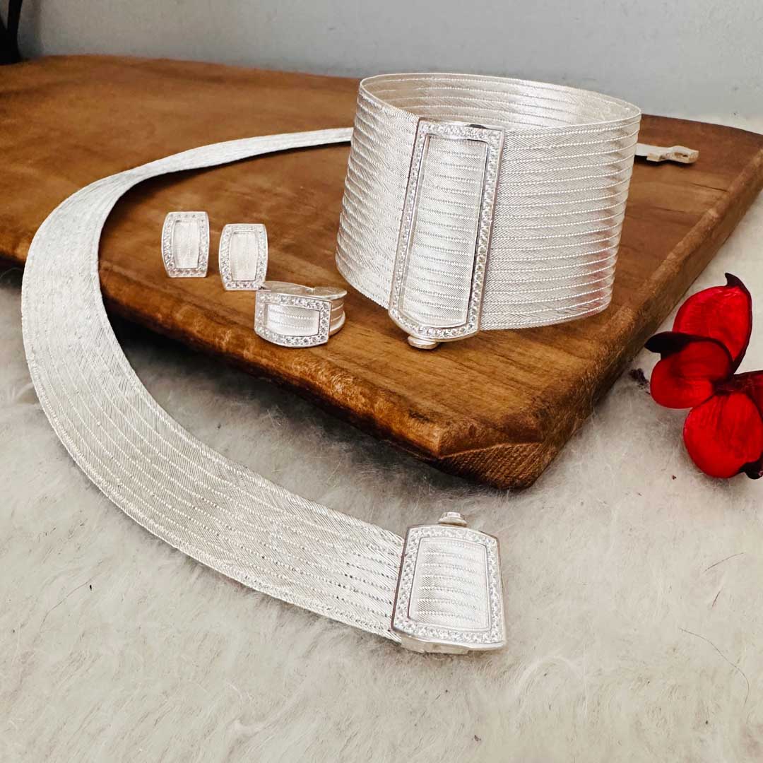 hand-made-silver-womens-jewellry