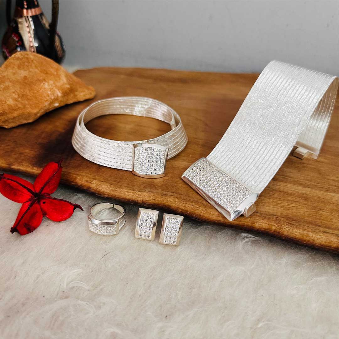 hand-made-silver-womens-jewelry