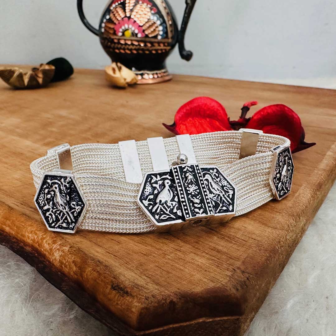 midyat-hasiri-kus-motif-islemeli-gumus-bileklik