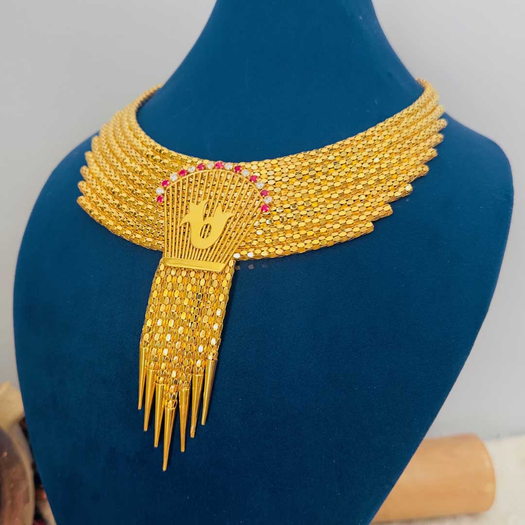 galaxy-model-gold-plated-silver-necklace