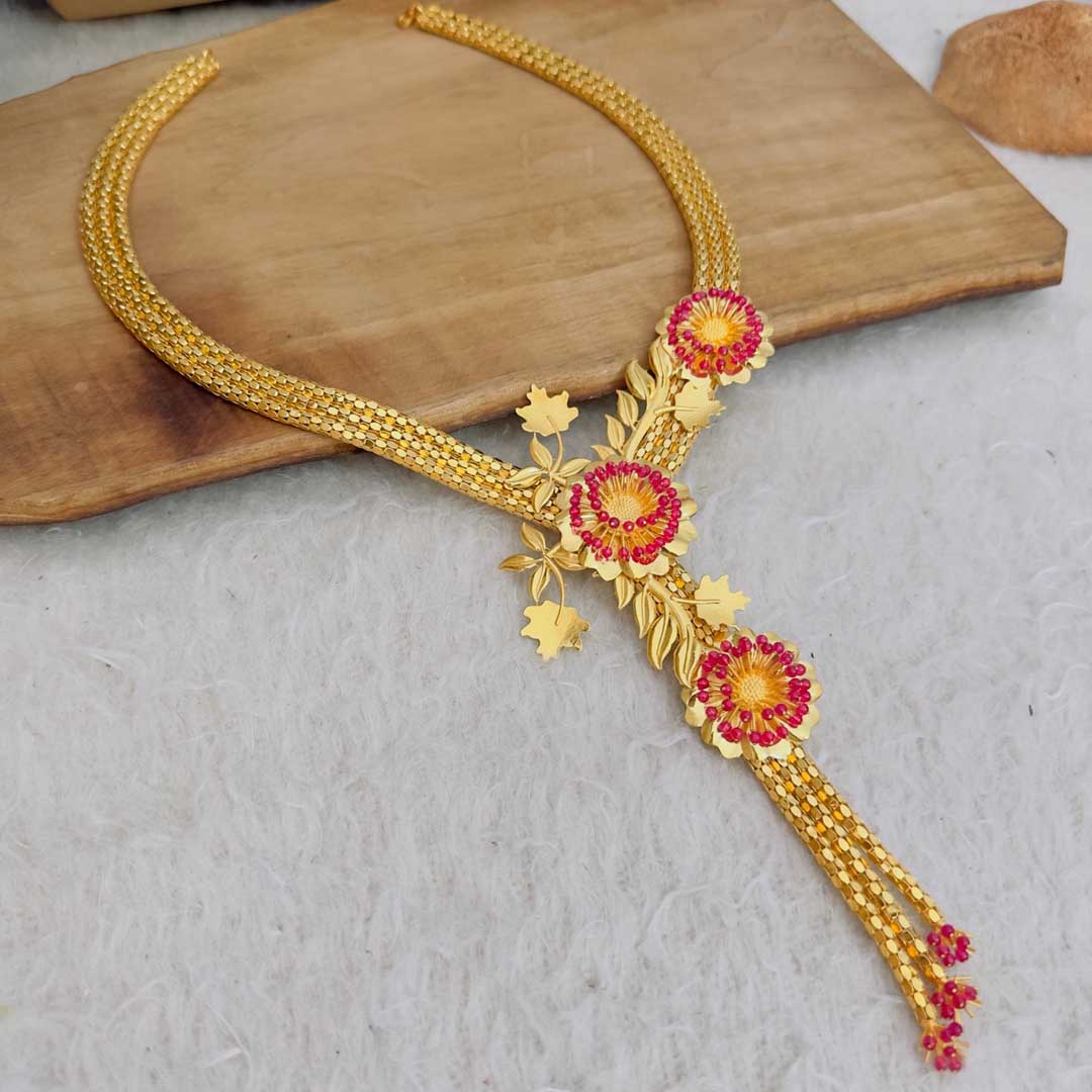 rose-patterned-galaxy-model-ladies-necklace