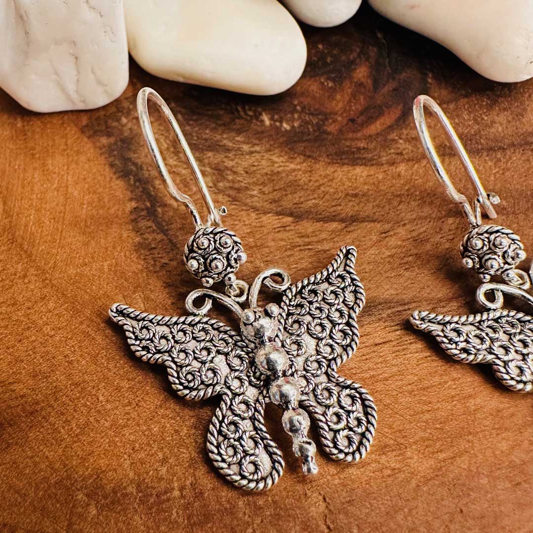 filigree-silver-butterfly-designed-women’s-earring