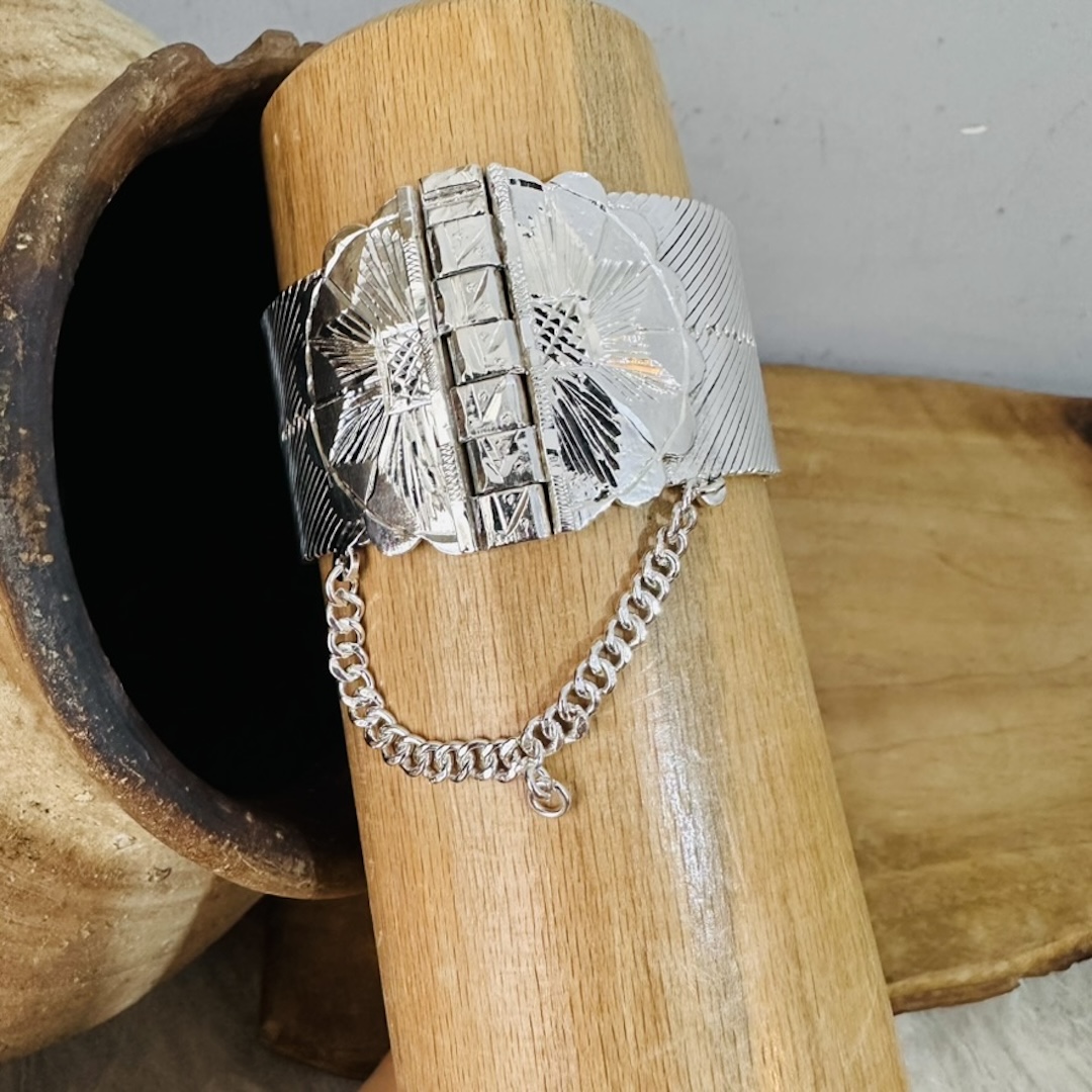 hand-made-bracelet