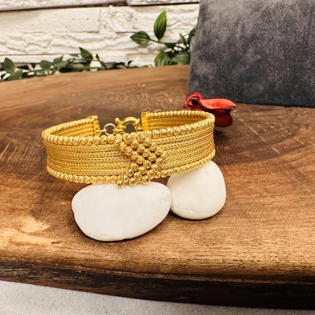 gold-plated-bracelet