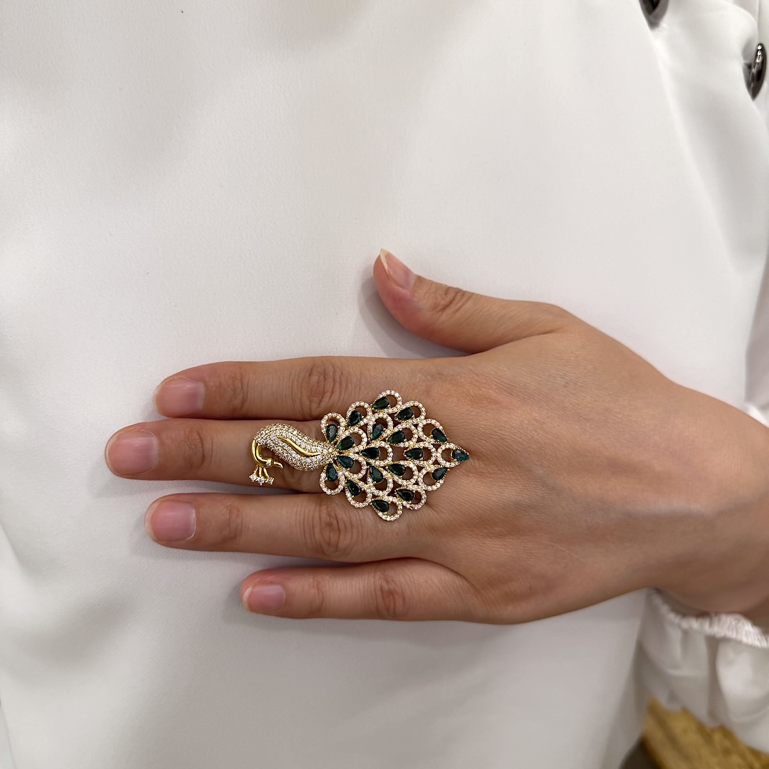 yesil-tasli-tavus-kusu-gumus-yuzuk