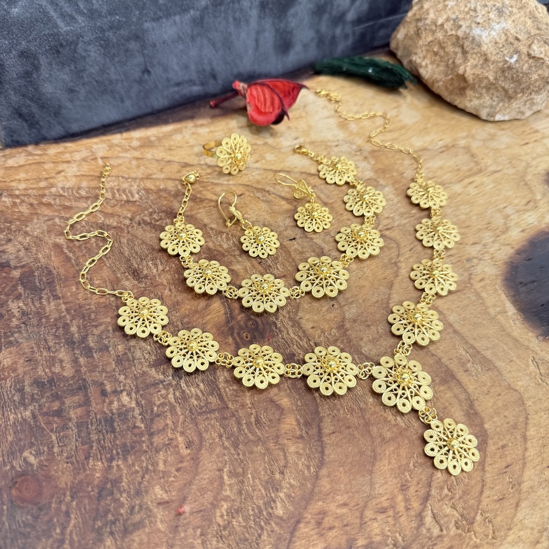 hand-made-filigree-silver-jewellry