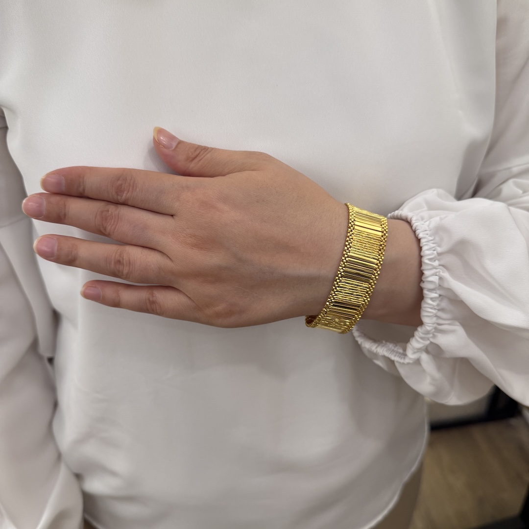 gold-model-kleopatra-bracelet