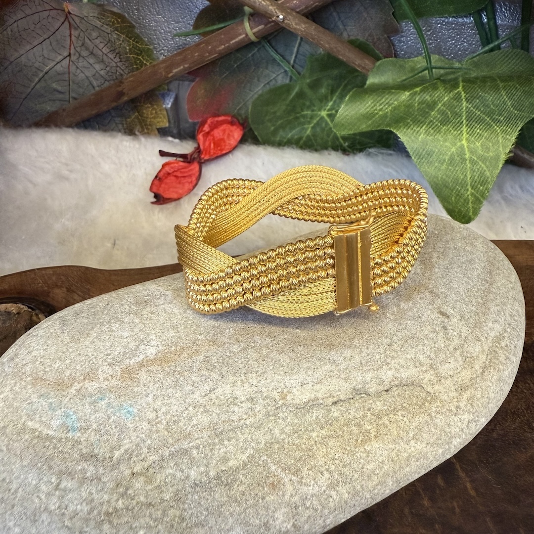 gold-plated-silver-dorica-bracelet