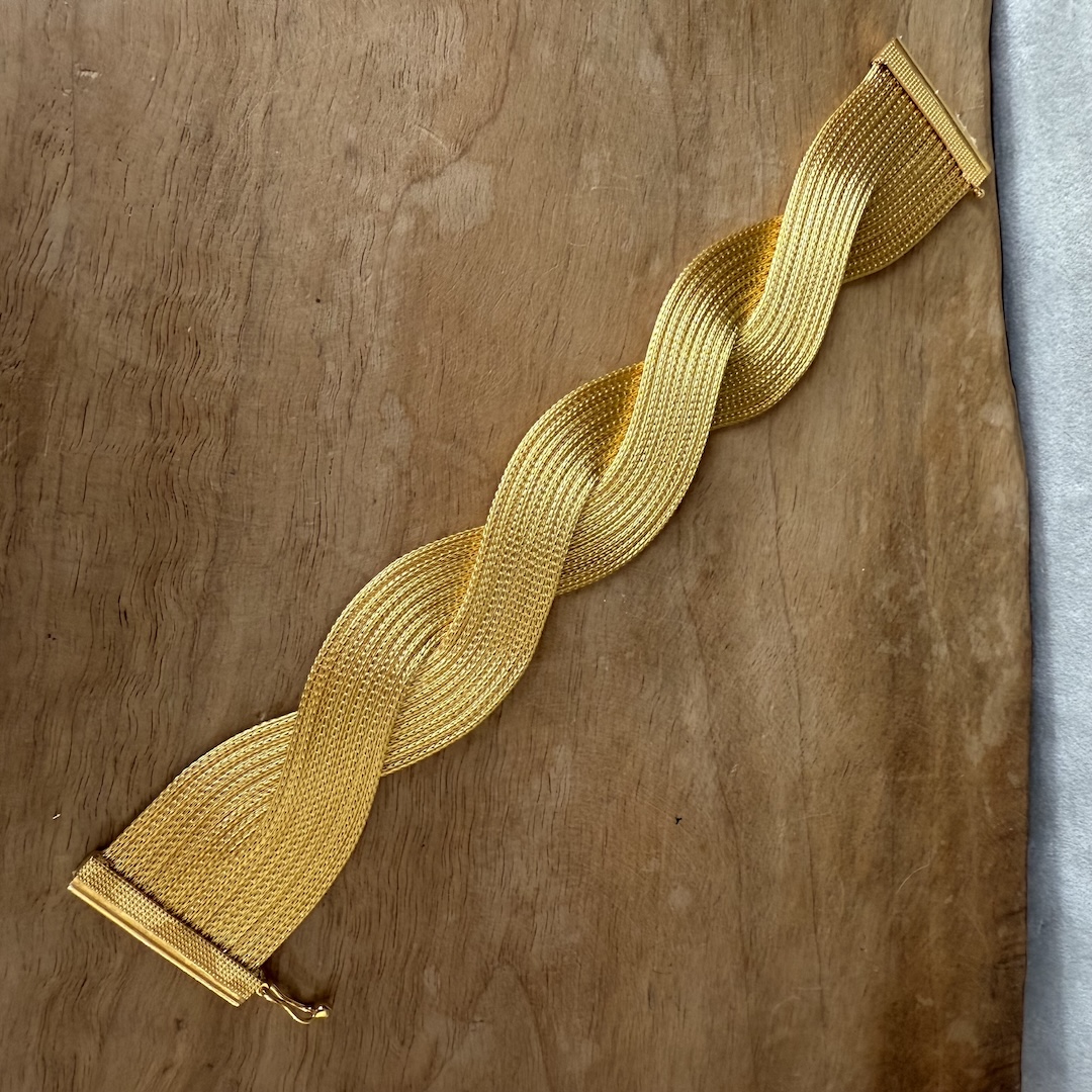 gold-plated-silver-dorika-bracelet