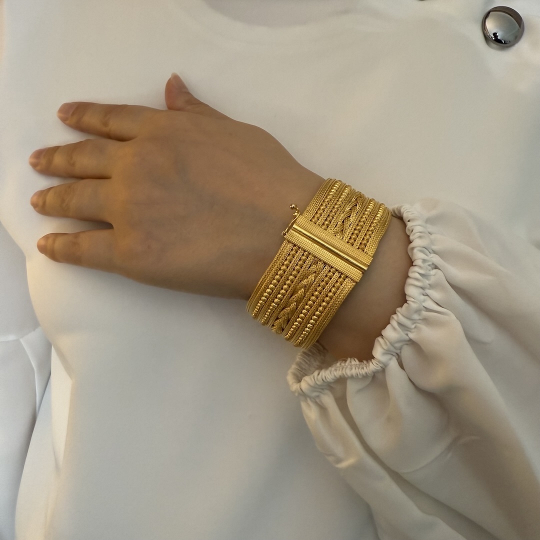 hand-made-silver-dorica-women’s-bracelet