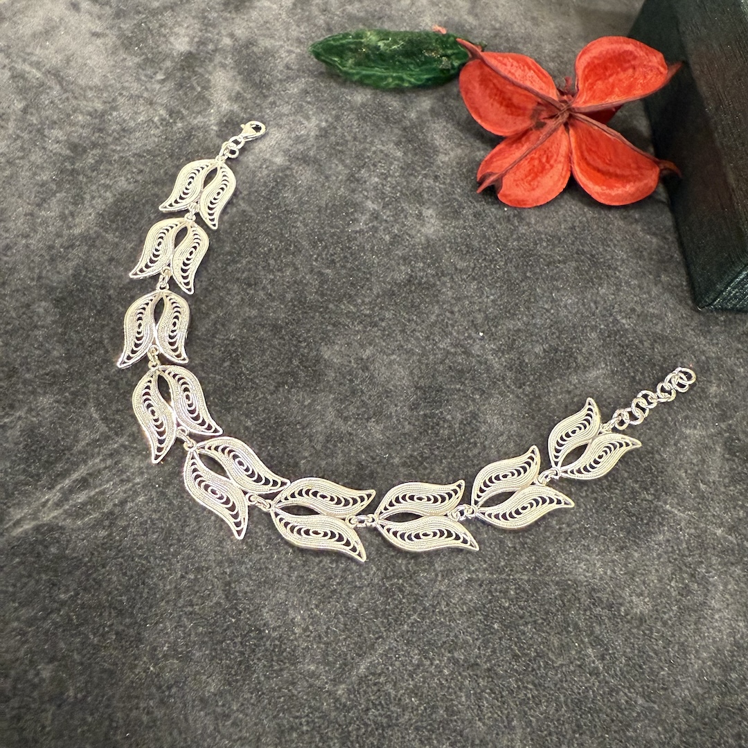 telkari-islemeli-el-isi-lale-modeli-bayan-bilekliği