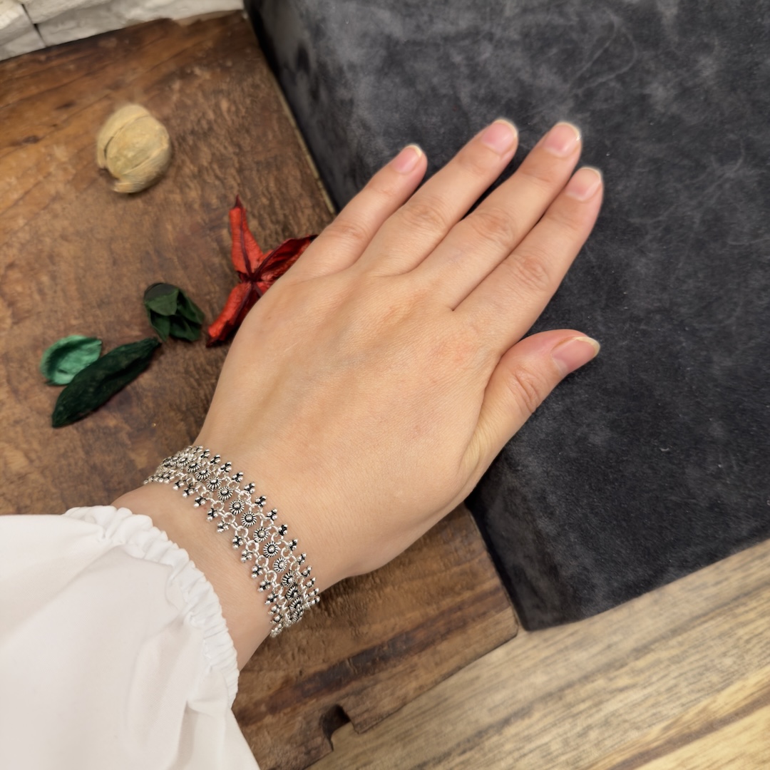 telkari-islemeli-özel-tasarımlı-gumus-bayan-bilekliği